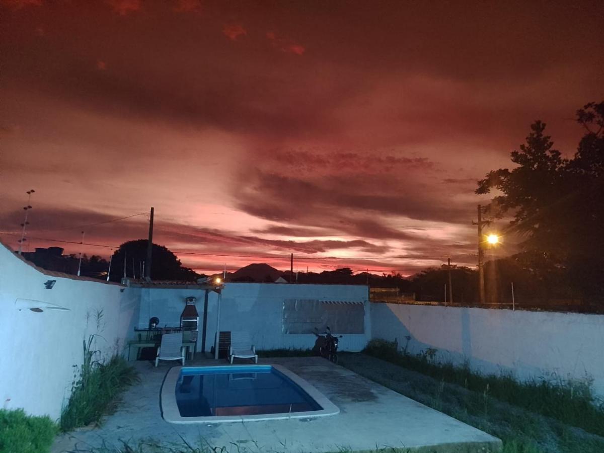 Vila Agradavel Com Piscina. Villa Peruíbe Eksteriør bilde